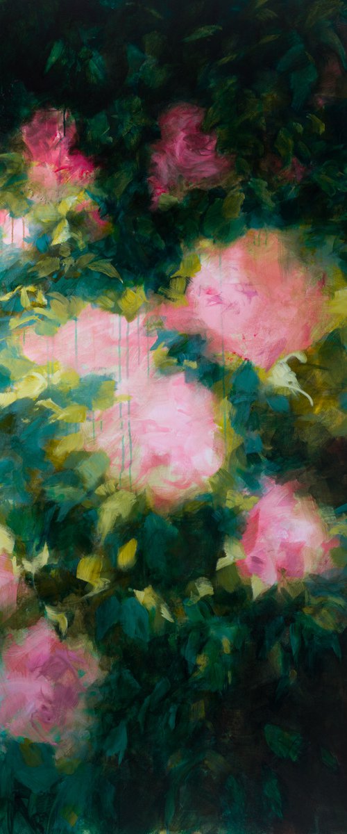 Roses - large floral by Fabienne Monestier