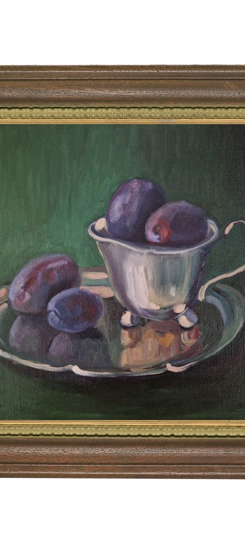 Stilllife plumps Purple beauty by Olena Kolotova