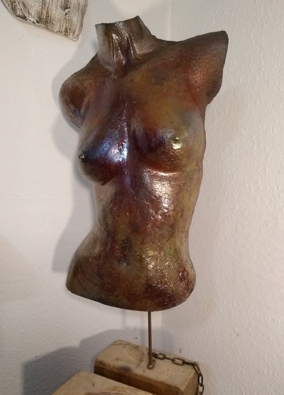 Raku Torso Large 18