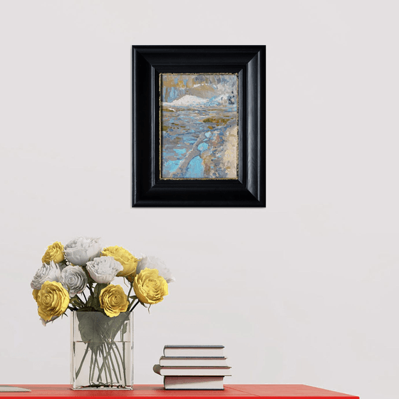 The last snow. Puddles. Pereslavl-Zalessky