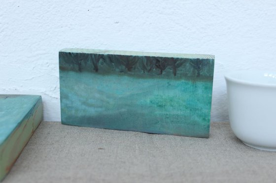 Moving Turquoise -Gibljivi turkiz, 2010, acrylic on wood, 7,8 x 15,5 cm