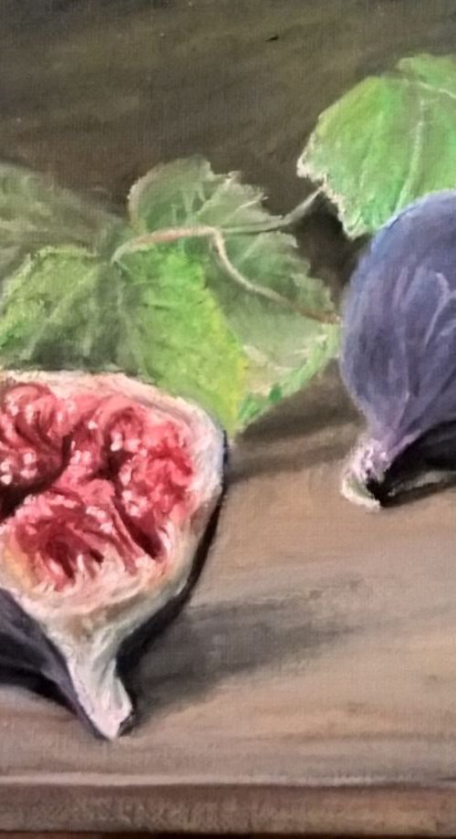 fig still life by Viktória Déri