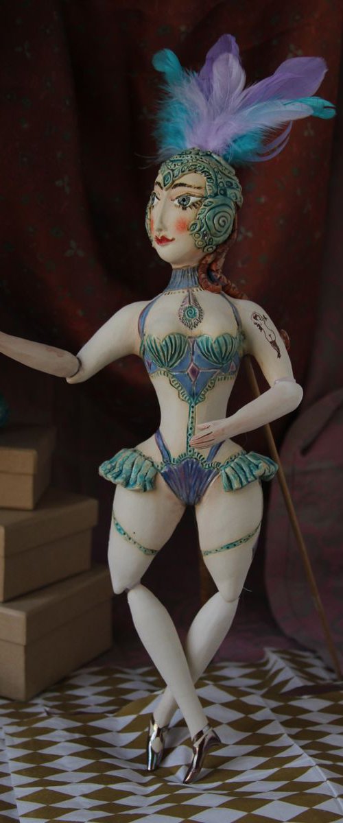 Burlesque Dancer. Wall sculpture by Elya Yalonetski. by Elya Yalonetski