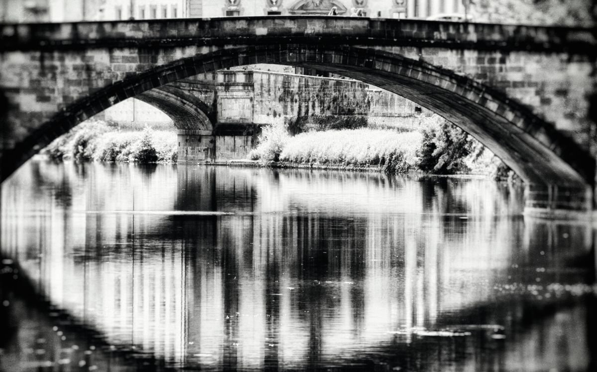 Eye to the Ponte Vecchio, Firenze by Marc Ehrenbold