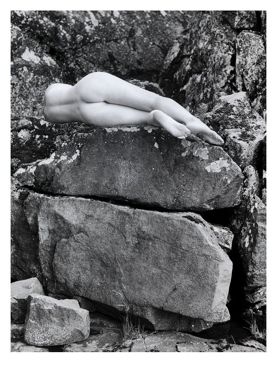 Stones. BW Nude.
