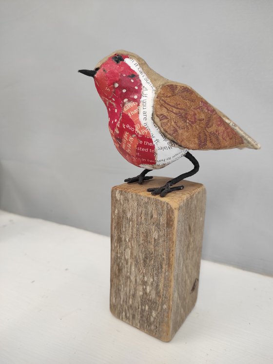 Robin #6 paper bird sculpture