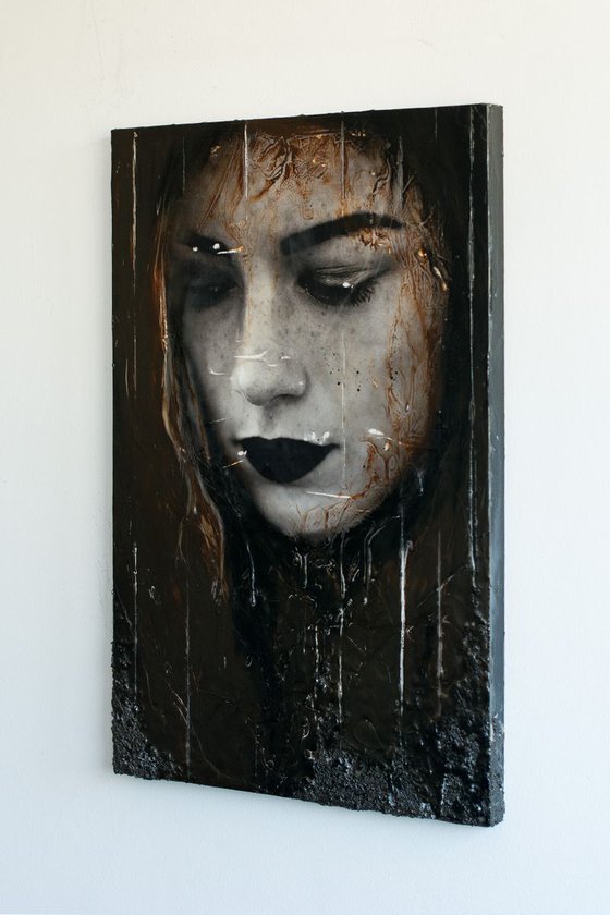 "In dreams" (60x40x2cm) - Unique portrait artwork on wood (abstract, portrait, gouache, original, painting, coffee, acrylic, oil, watercolor, encaustics, beeswax, resin, wood, fingerpaint)