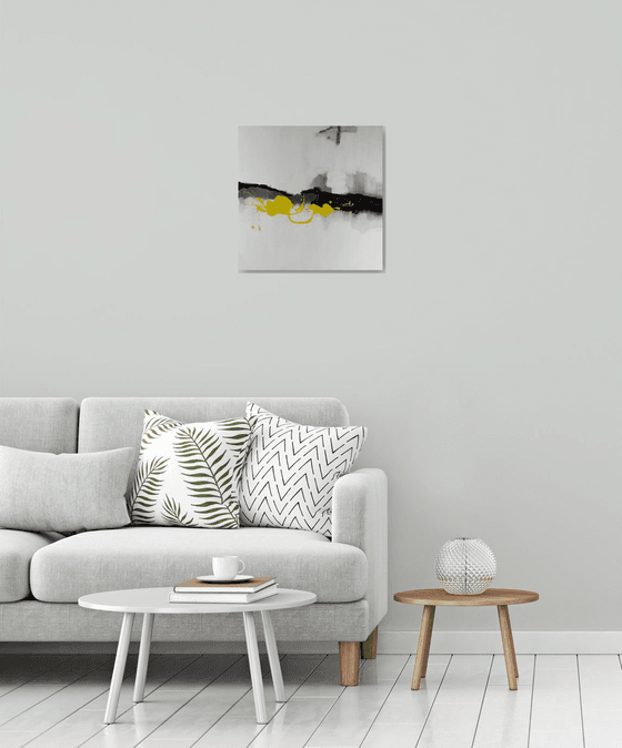 Black and Yellow Moment