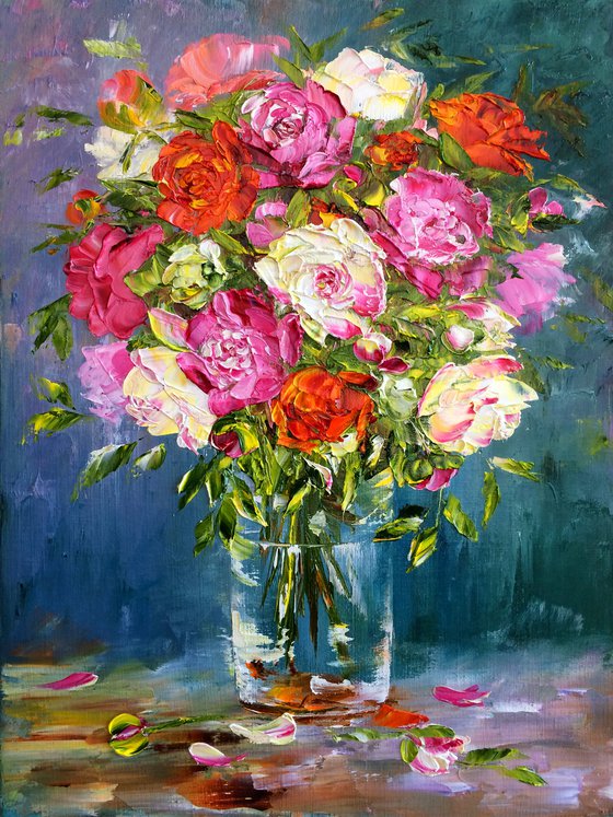 BOUQUET OF ANABEL - Roses. Beauty. Nature. Bright colors. Evening. Floral abstraction. Shades of red.