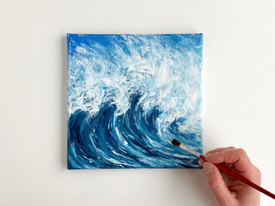 Blue Ocean Coastal Wave