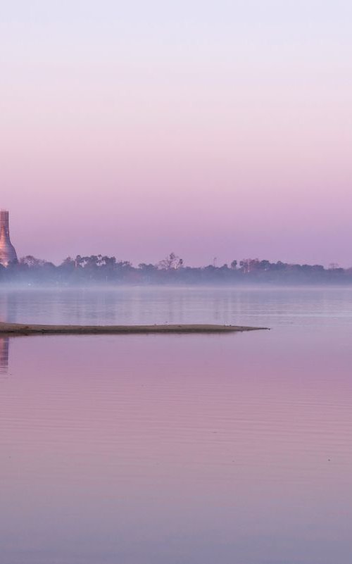 Taung Tha Man Lake by Serge Horta