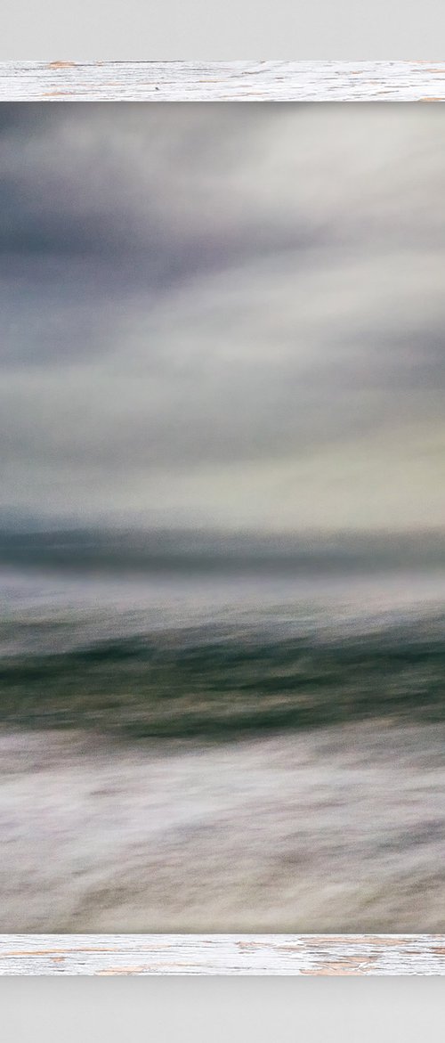 Shiver of the sea (studio 2) by Karim Carella