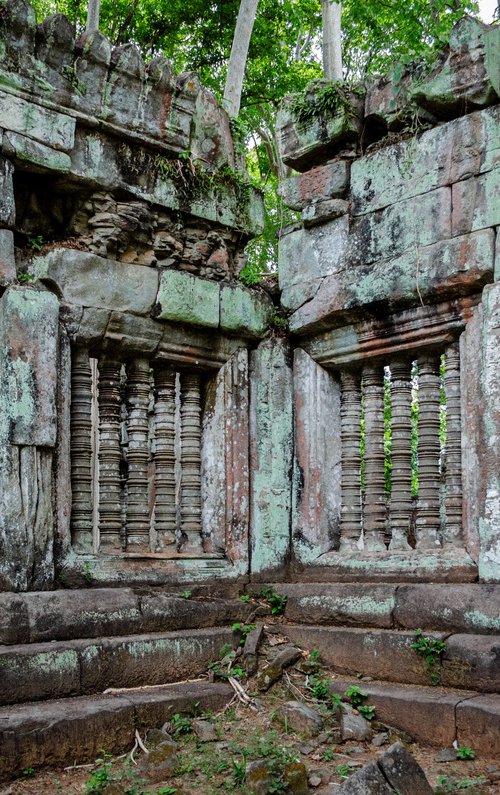 Angkor Series No.12 by Serge Horta