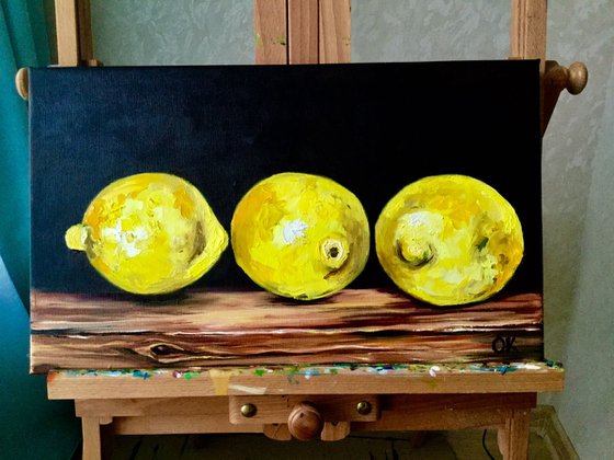 LEMONS.. Still life.