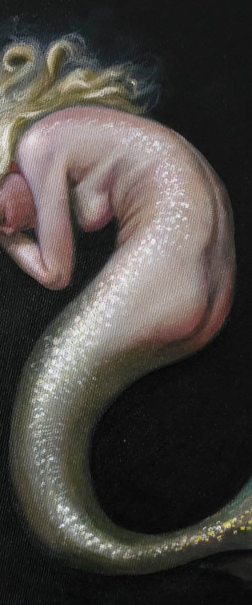 Nimue, mermaid circular oil painting by Ellisa Hague