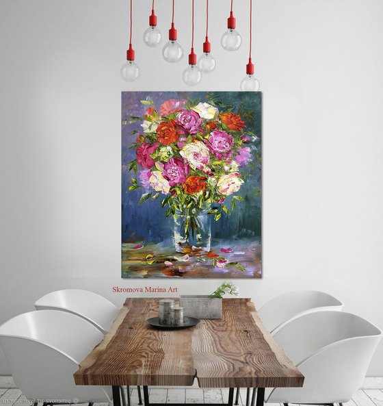 BOUQUET OF ANABEL - Roses. Beauty. Nature. Bright colors. Evening. Floral abstraction. Shades of red.