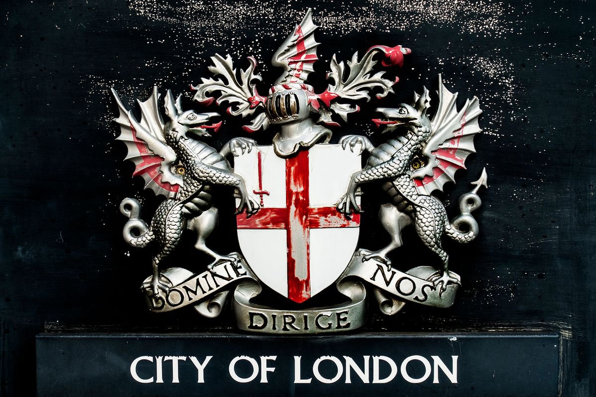 CITY OF LONDON : CREST (LIMITED EDITION 1/20) 12 X 8 by Laura Fitzpatrick