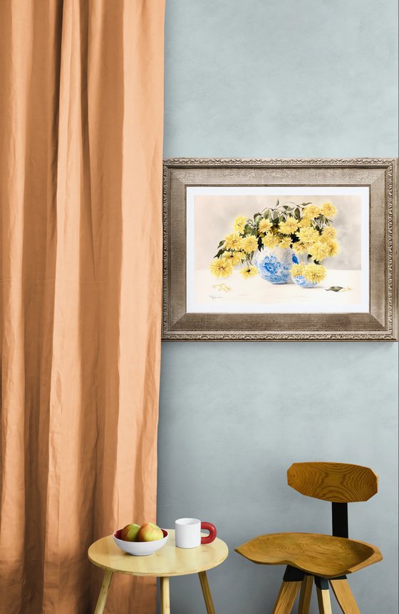 Sunshine yellow bouquet, golden spheres