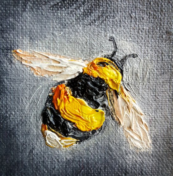 Сouple in flight - Oil painting, life of insect, bumblebee art, canvas painting, impressionism, palette knife