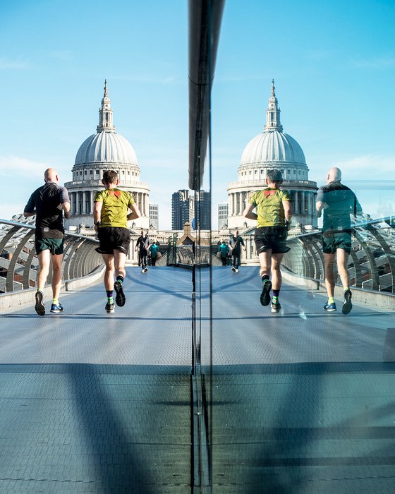 AM Run : Millennium Bridge 1 of 20 8"x10"