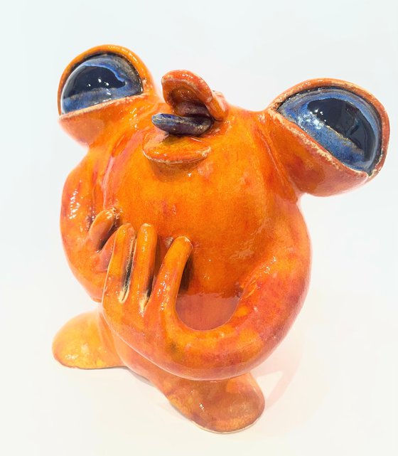 Amazing Singing Frog