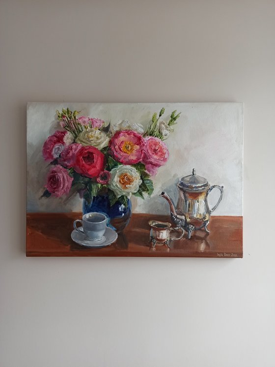 Roses pink flower bouquet in porcelain cobalt vase with Antique Metal Teapot