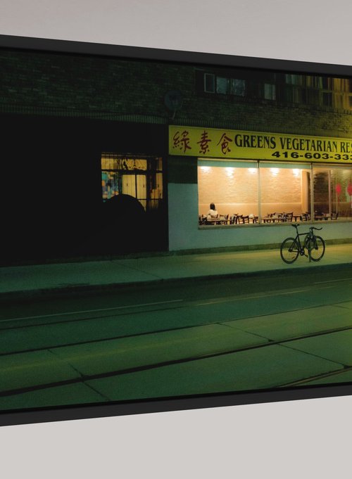 Night at Greens by Hyun De Grande