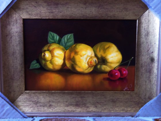 Still life with quince  (20x30cm, oil painting, ready to hang)
