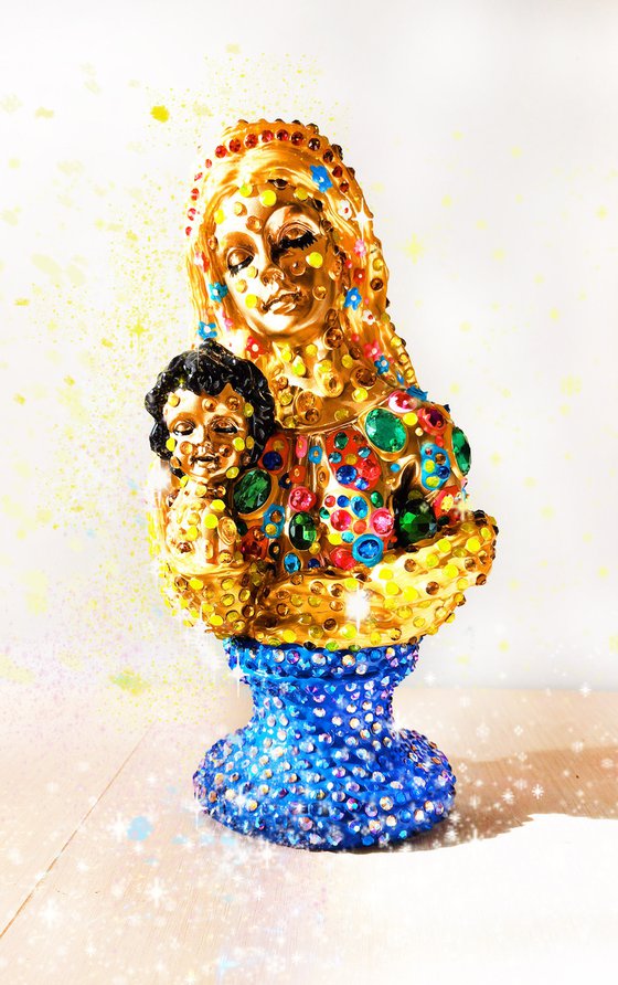 Madonna and child (Klimt inspired)