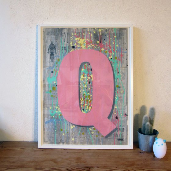Q - Helvetica Heavy Condensed