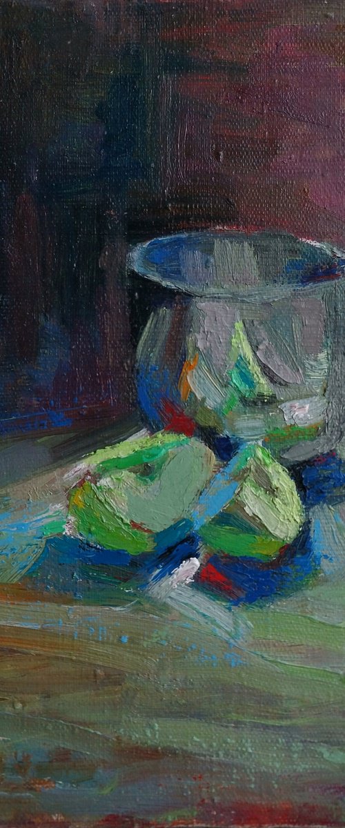 Glass and Sliced ​​Apples by Kamsar Ohanyan