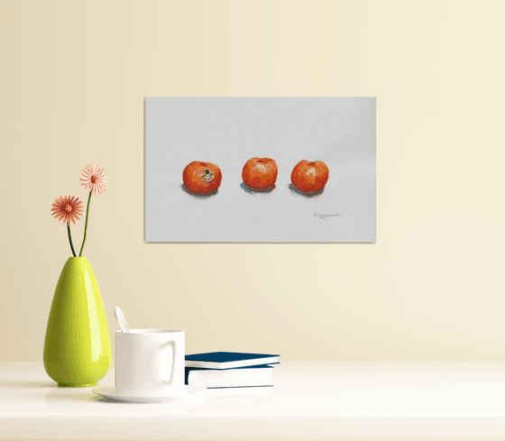 Tangerines in a line