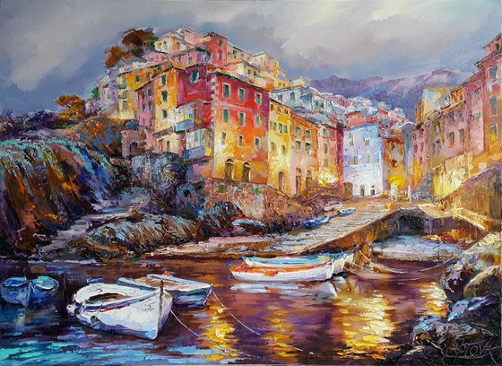 Magical evening in Riomaggiore, Italian landscape, Cinque Terre