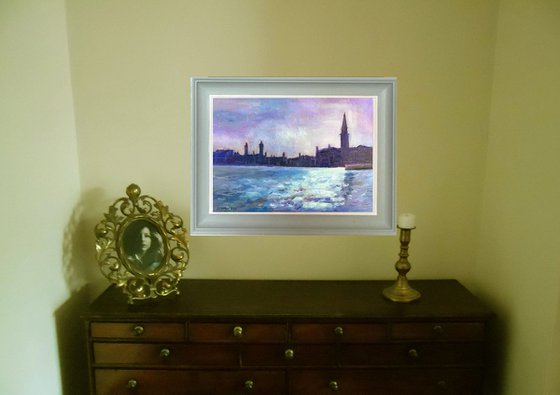 Evening Light, Venice - an original oil painting by Julian Lovegrove