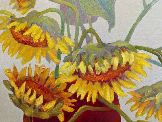 Red wase with Sunflowers.