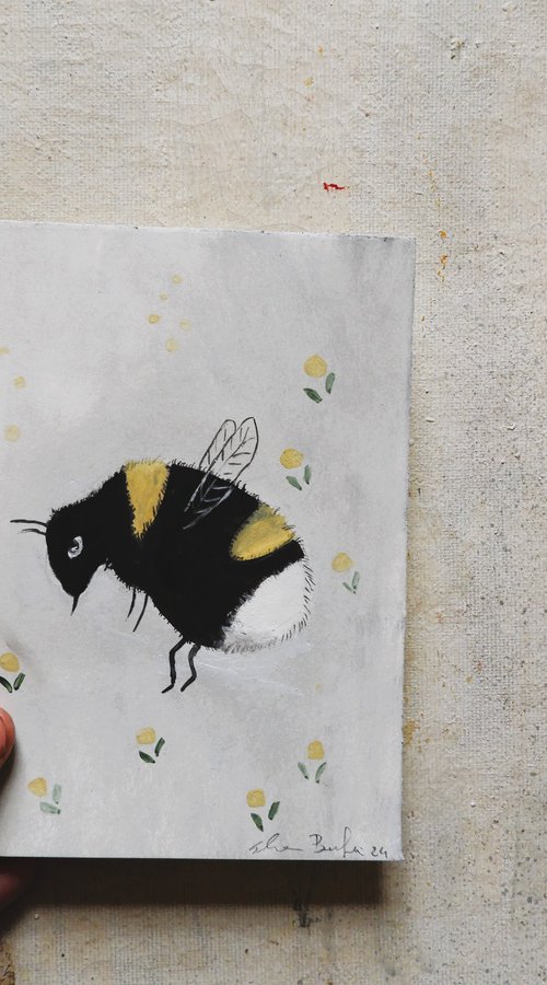 The bumblebee by Silvia Beneforti