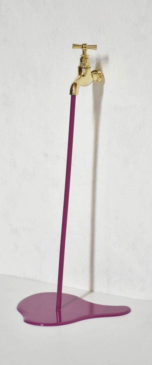 Le liquide violet by Yannick Bouillault
