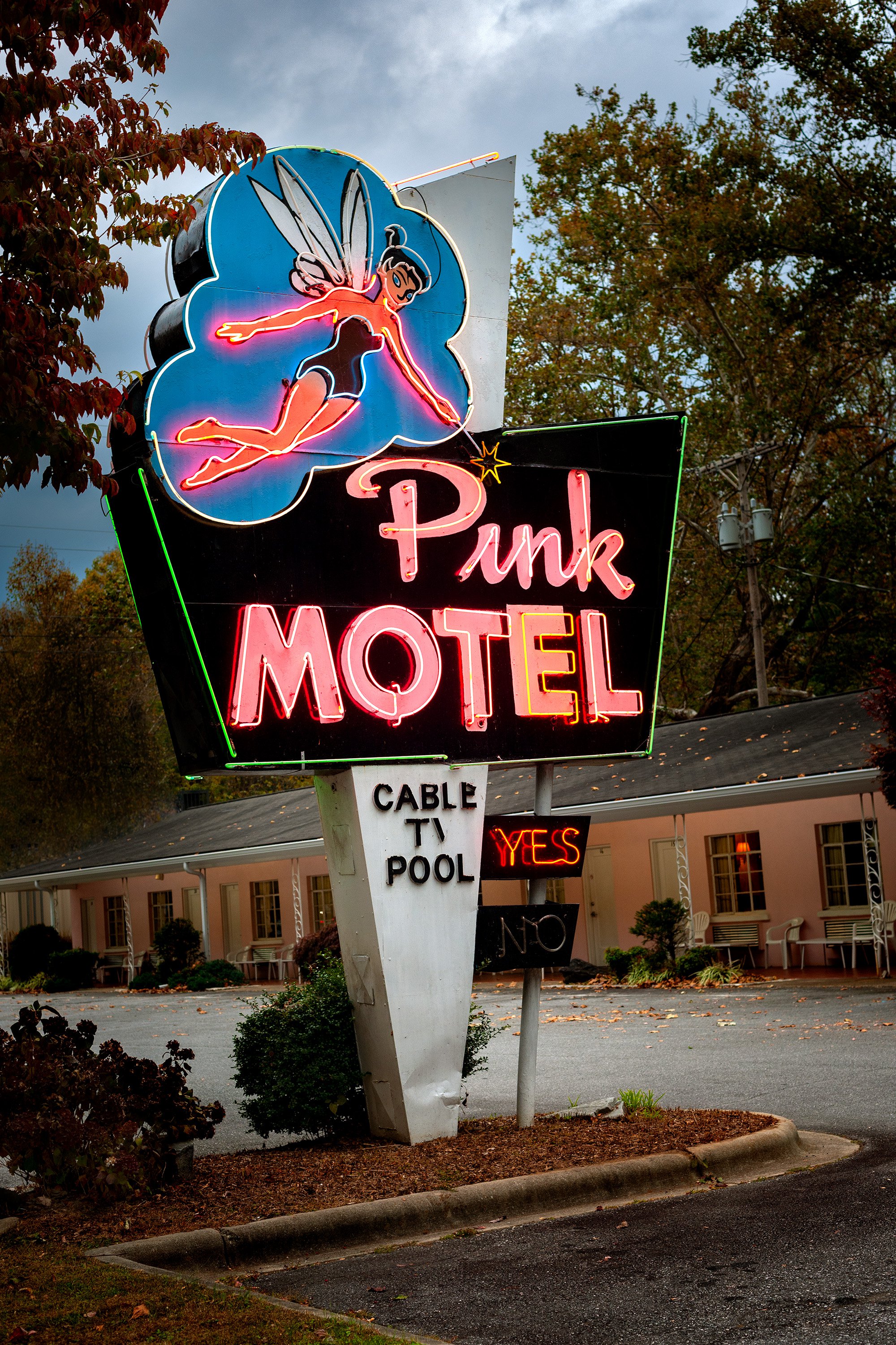 Photorealistic Cityscapes Photograph By Robert Tolchin, 16 X 20", Pink Motel #2, Original Artwork