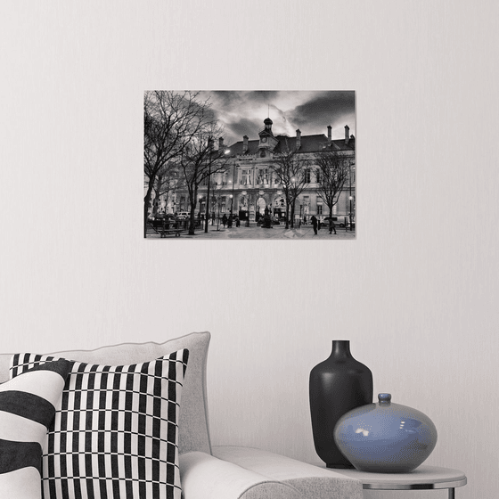 " Windy evening in Paris " Limited Edition  1 / 50