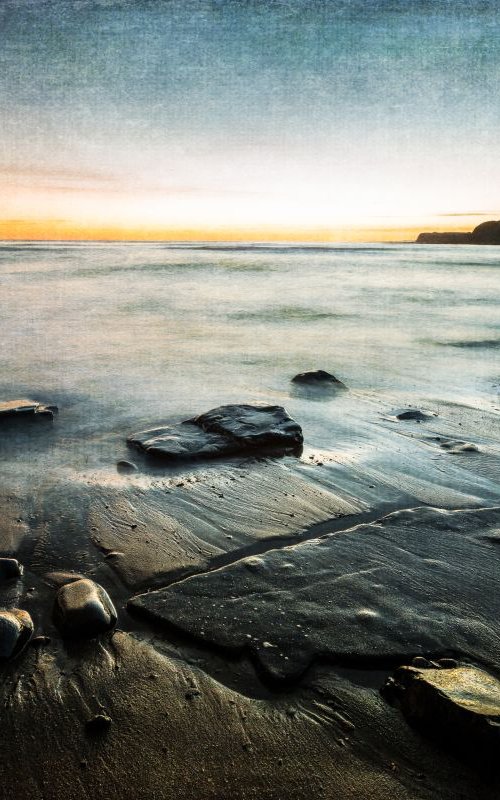 Kimmeridge Bay by Kevin Standage