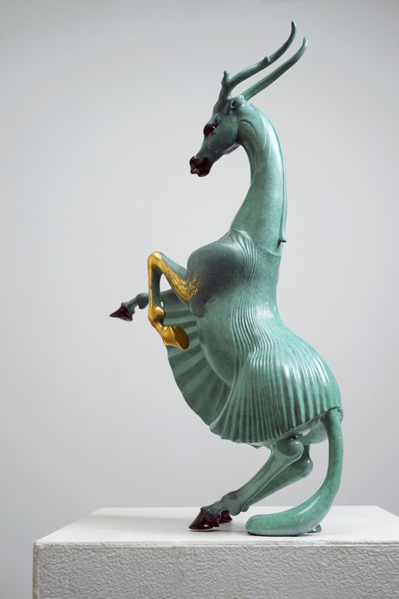 Outstanding(Apply pure gold）