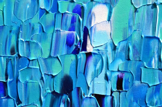 Relief Blue 24
