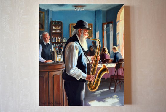 The elderly Saxophonist