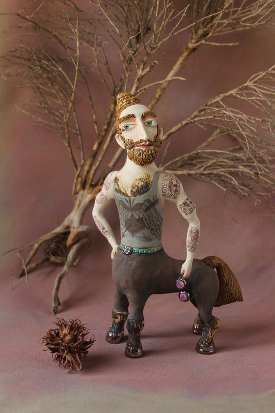 Hipster Centaur. Sculpture by Elya Yalonetski, 2018