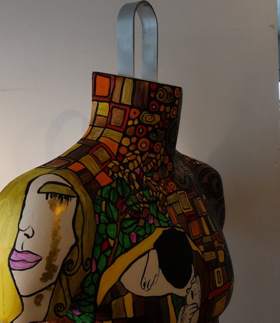 Mannequin art -Klimt torso