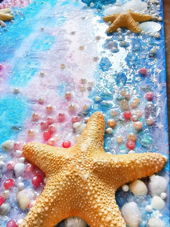 Pink Castle. Under the Sea. Fantasy fairy tale Decorative painting with pearls, rose quartz and shells