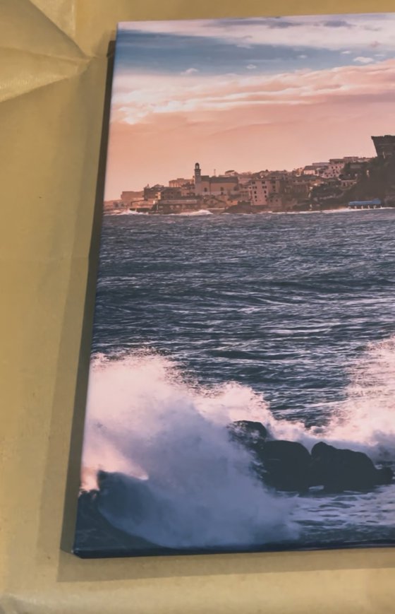 ROUGH SEA