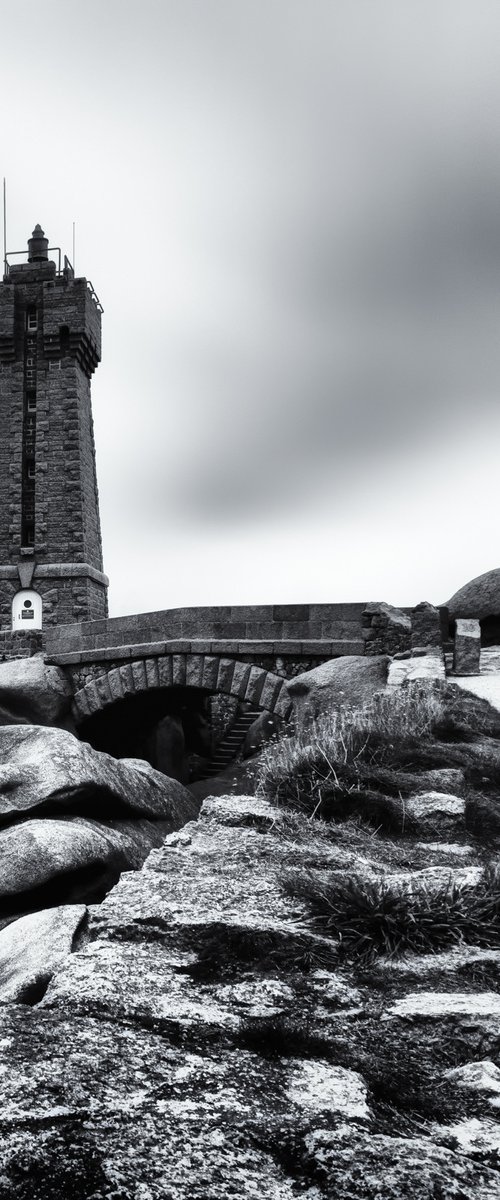 Pink granite lighthouse (studio 2) by Karim Carella