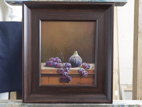 Still life grapes and figs (24x20cm, oil painting, ready to hang, framed) by Ara Gasparian