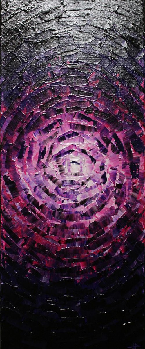 Purplish luminescent shine by Jonathan Pradillon